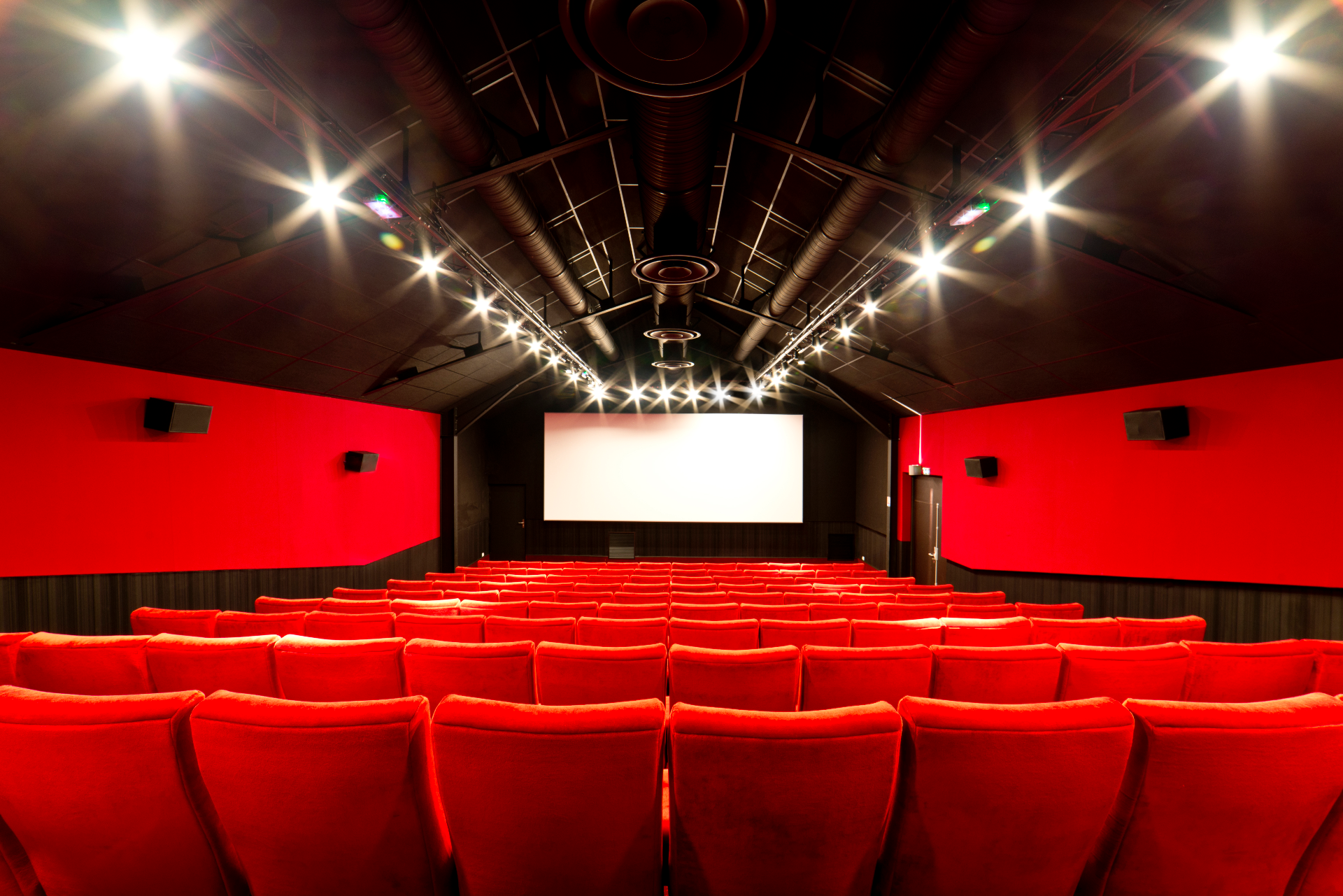 Salle de projection du cinéma Agnès Varda